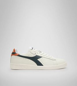 White / Navy Men's Diadora Game L Low Sneakers | NZ-946781