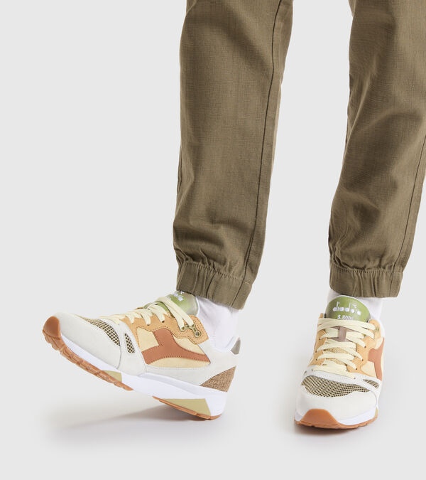 Beige / Grey / Green Men's Diadora S8000 Camo Sneakers | NZ-536024