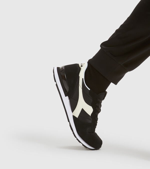 Black / White Men's Diadora Camaro Sneakers | NZ-943158