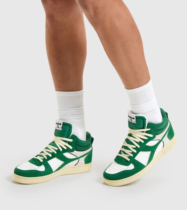 Green / White Men's Diadora Magic Basket Demi Cut Suede Leather Sneakers | NZ-349572