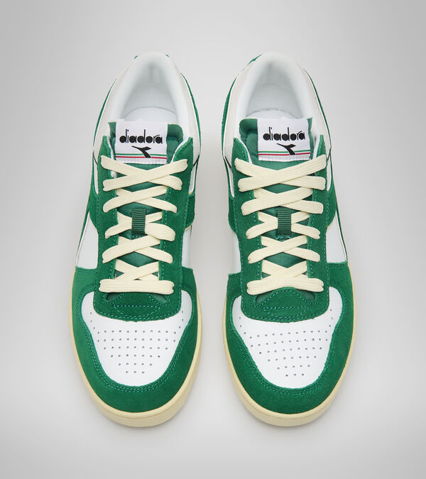 Green / White Men's Diadora Magic Basket Low Suede Leather Sneakers | NZ-829316