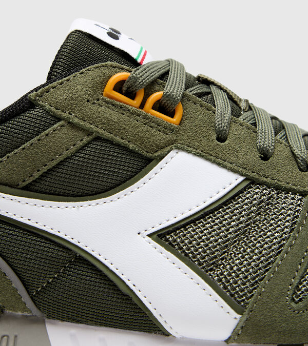 Green / White Men's Diadora Titan Sneakers | NZ-512308