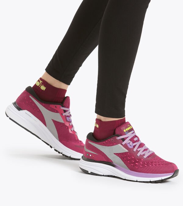 Red / Silver / White Women's Diadora Mythos Blushield 6 W Running Shoes | NZ-627301