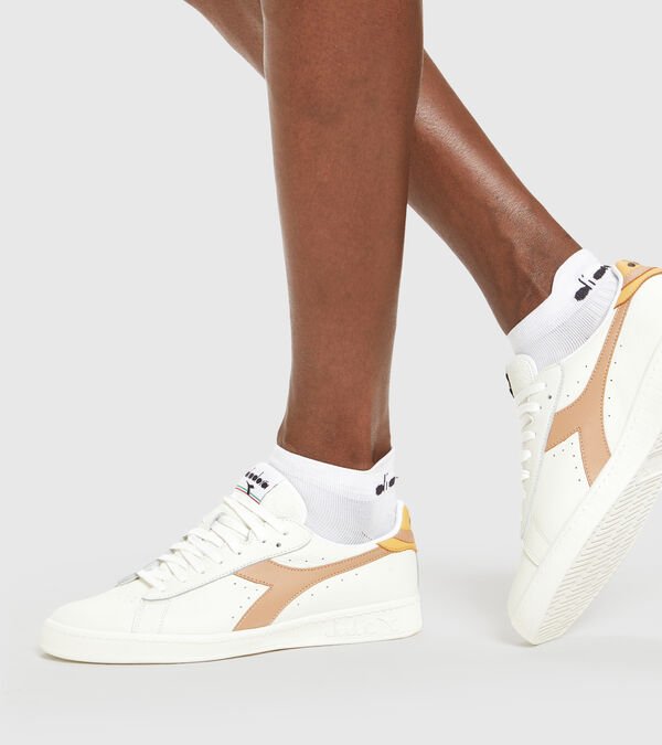 White / Brown / Yellow Women's Diadora Game L Low Sneakers | NZ-849163