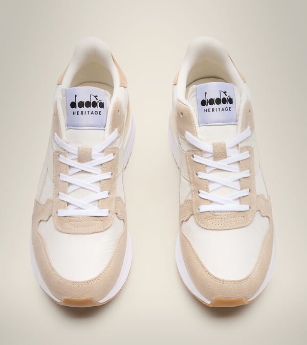 White / Gold Women's Diadora Venus Dirty Heritage Shoes | NZ-239871