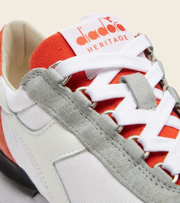 White / Grey / Red Women's Diadora Equipe Mad Heritage Shoes | NZ-658347