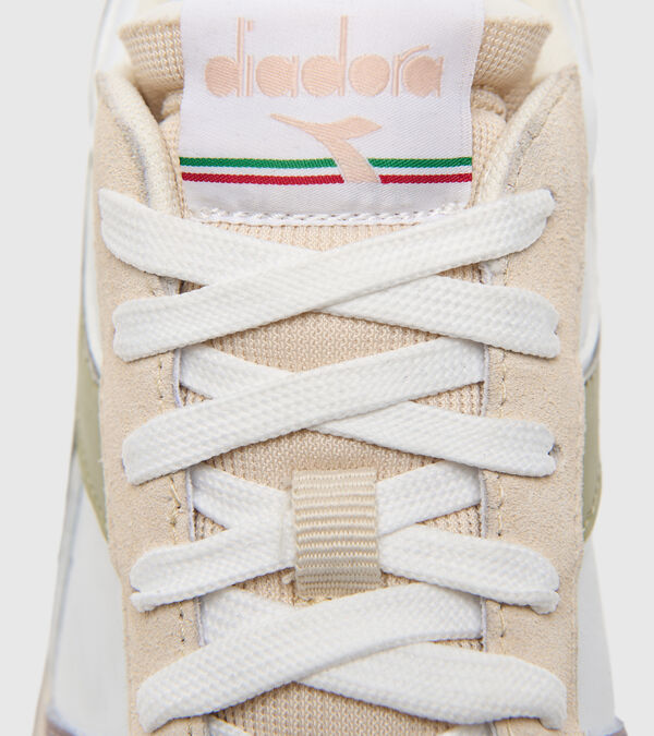 White / Multi Women's Diadora Magic Basket Low Icona Wn Sneakers | NZ-507891