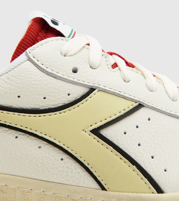 White / Yellow / Red Women's Diadora Game L Low Icona Sneakers | NZ-906812